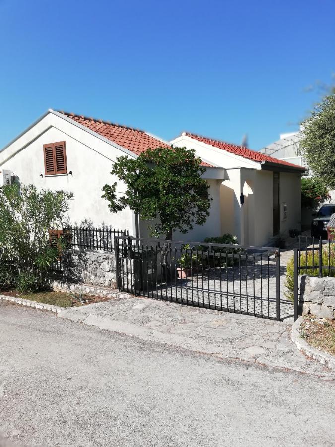 Apartment Basic Petrčane Dış mekan fotoğraf
