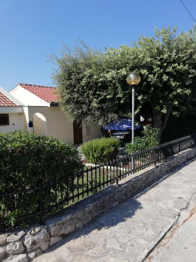 Apartment Basic Petrčane Dış mekan fotoğraf